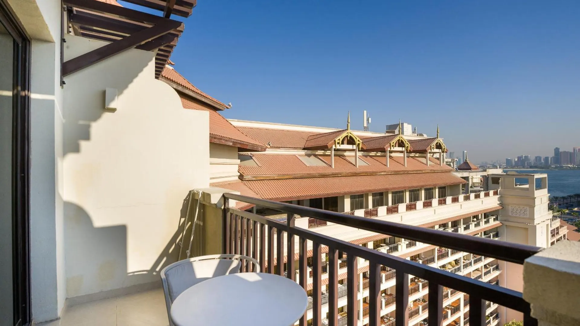 Apartment Easygo-Crystal Beach Front And Lagoon Access Stu- Royal Amwaj-Pj Dubai