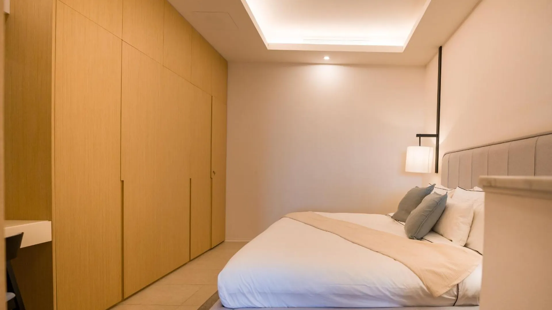 Apartment Easygo-Crystal Beach Front And Lagoon Access Stu- Royal Amwaj-Pj Dubai